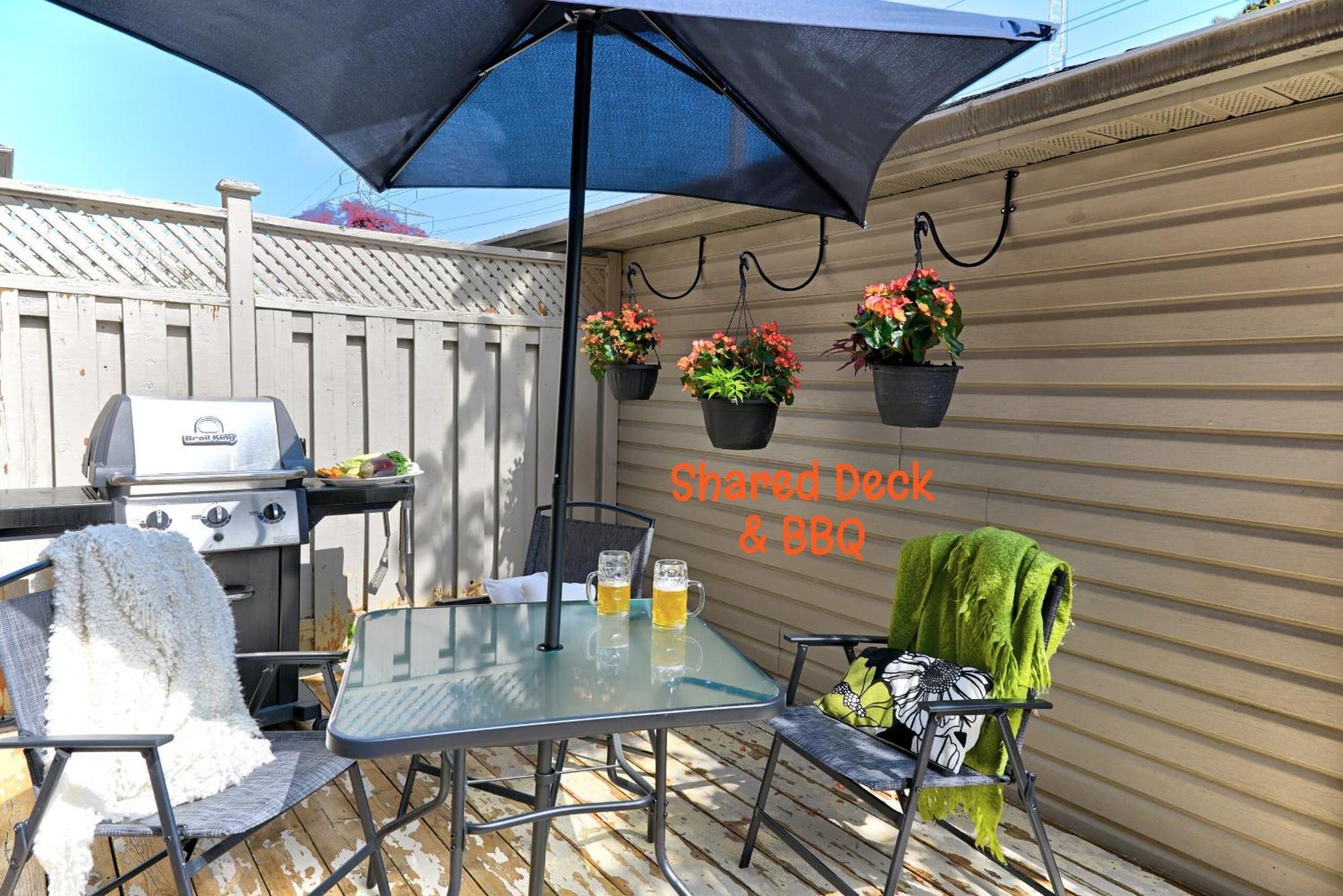 تورونتو Welcome Home! Acores Bed & Breakfast المظهر الخارجي الصورة